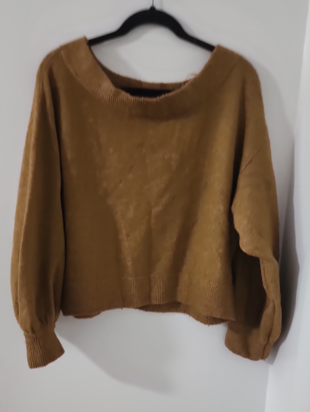 PacSun Cropped Crewneck Sweater in Camel Brown